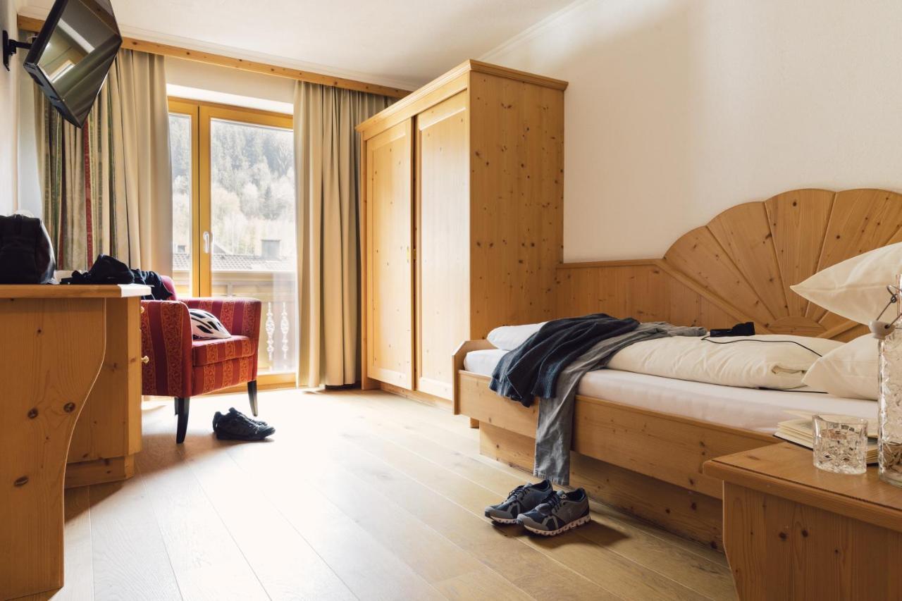 Hotel Jaegerhof ツァムス エクステリア 写真