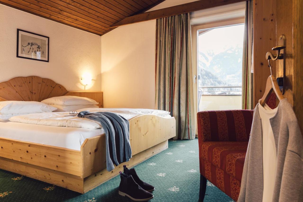 Hotel Jaegerhof ツァムス エクステリア 写真