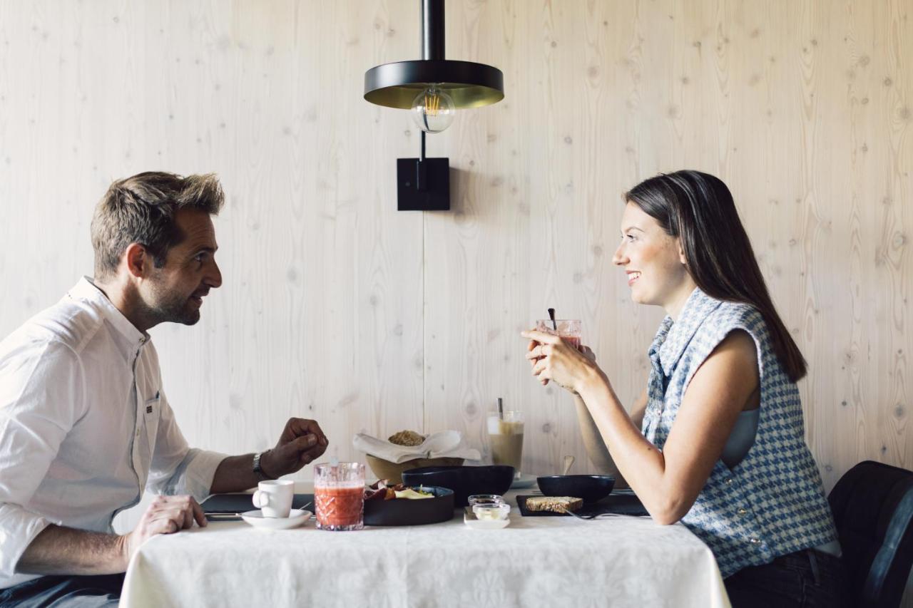 Hotel Jaegerhof ツァムス エクステリア 写真