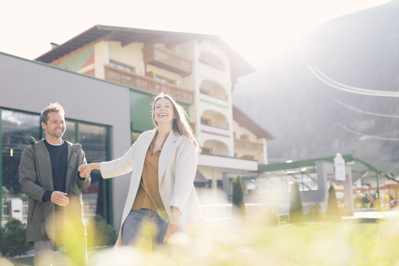 Hotel Jaegerhof ツァムス エクステリア 写真