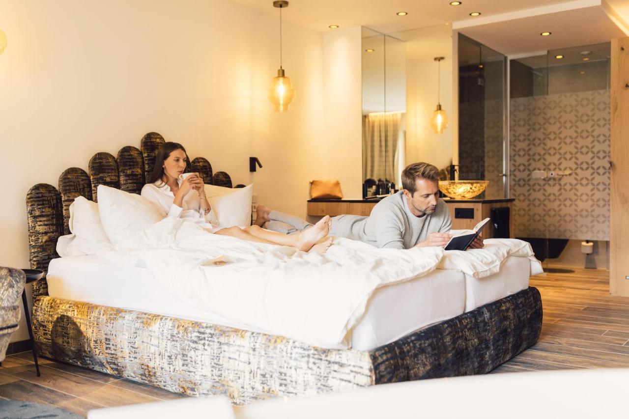 Hotel Jaegerhof ツァムス エクステリア 写真