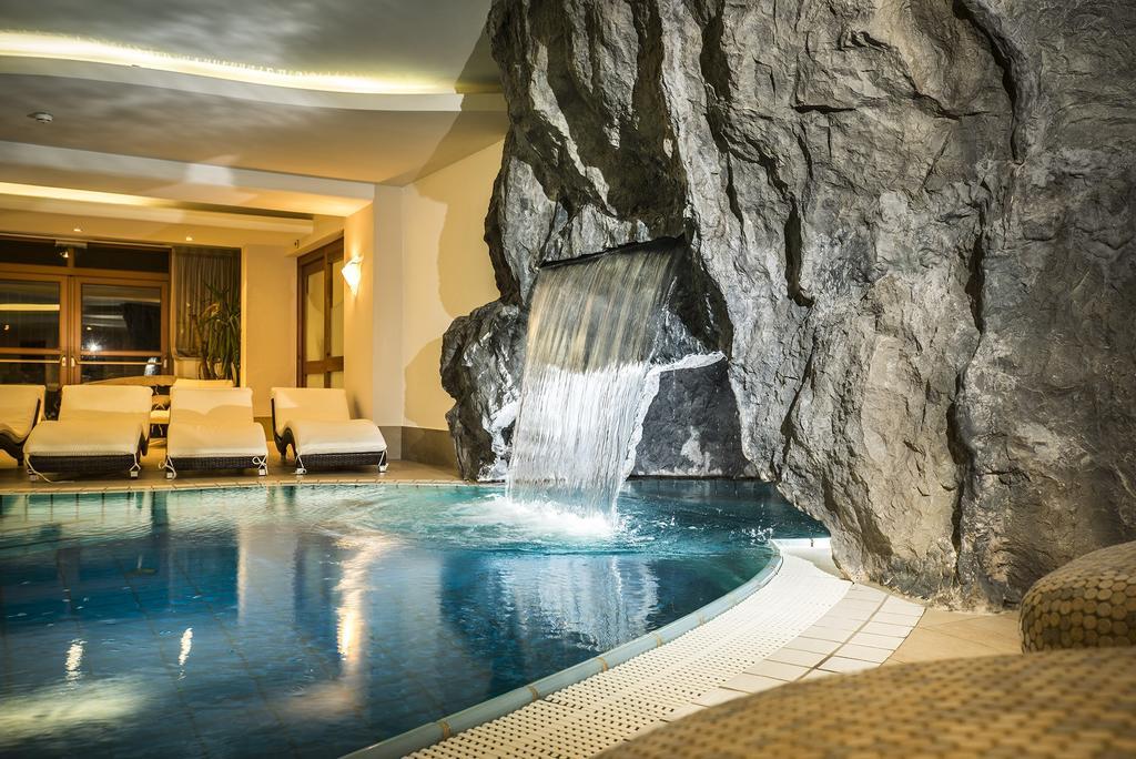 Hotel Jaegerhof ツァムス エクステリア 写真