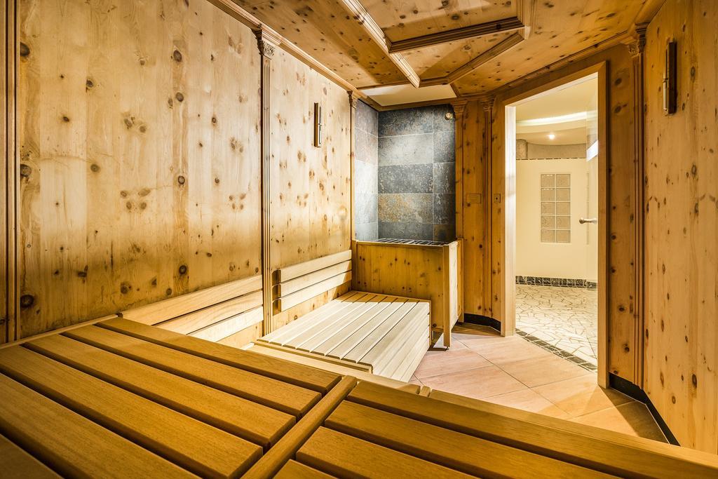 Hotel Jaegerhof ツァムス エクステリア 写真